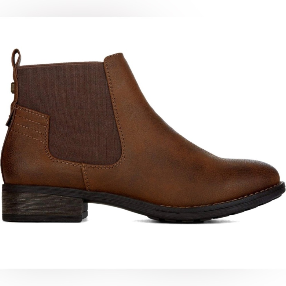 Brown Chelsea boots